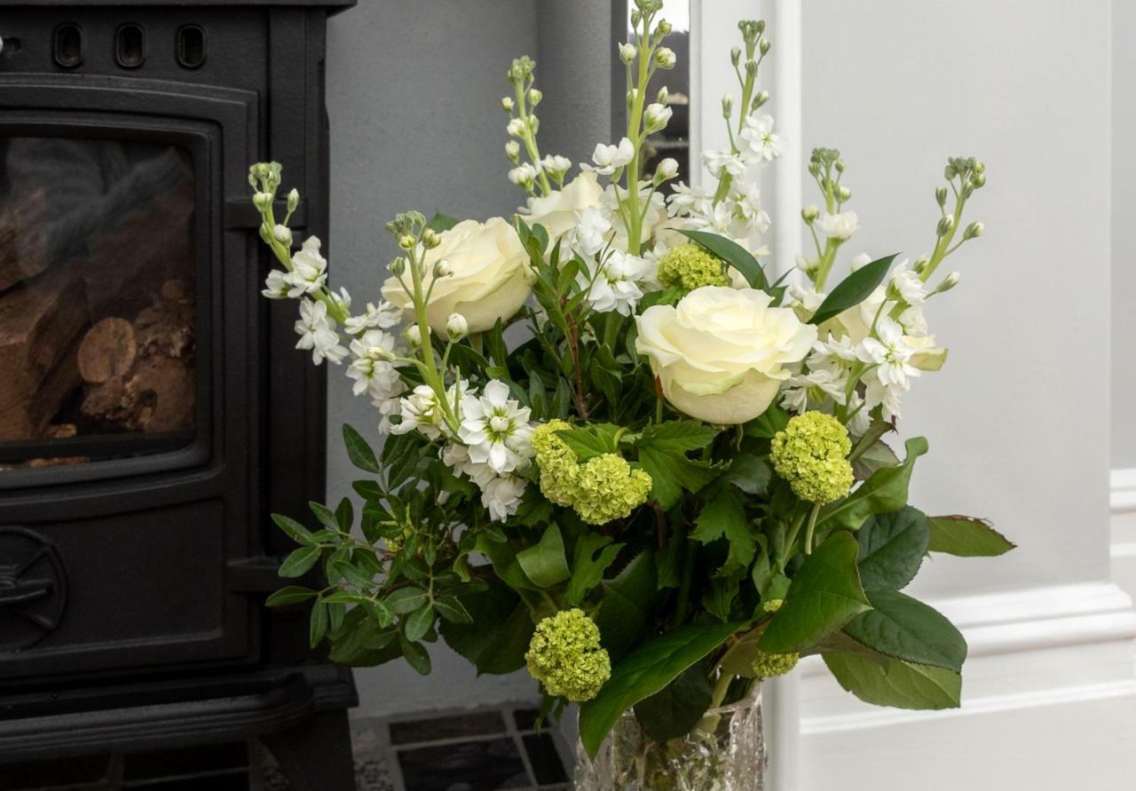 The Dartmouth Boutique B &B Bed and Breakfast Εξωτερικό φωτογραφία